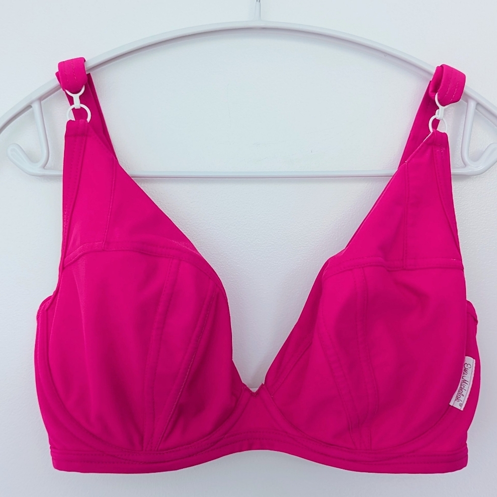 Ewa Michalak 75FF PLM "Holidays" plunge bikini top in Neon Pink